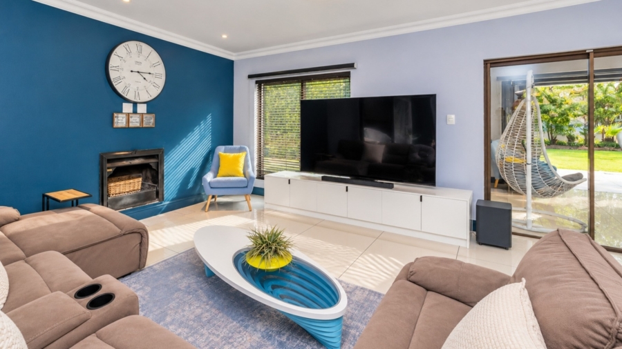 3 Bedroom Property for Sale in WestLake Country Safari Estate North West